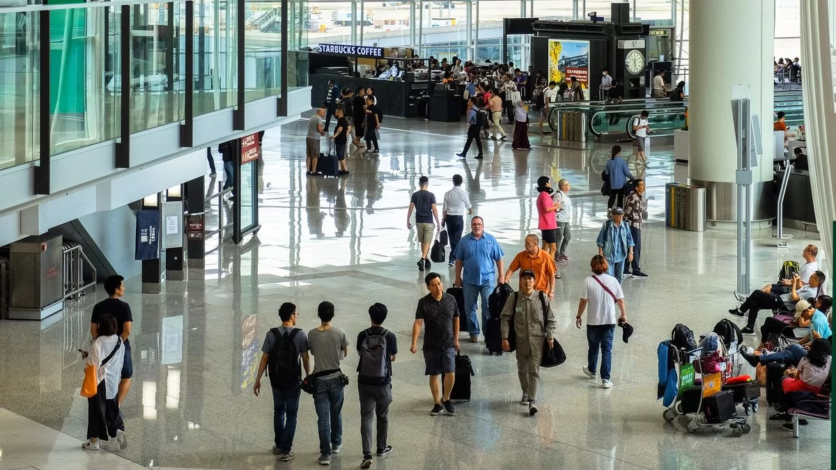 Hành khách tại nhà ga quốc tế